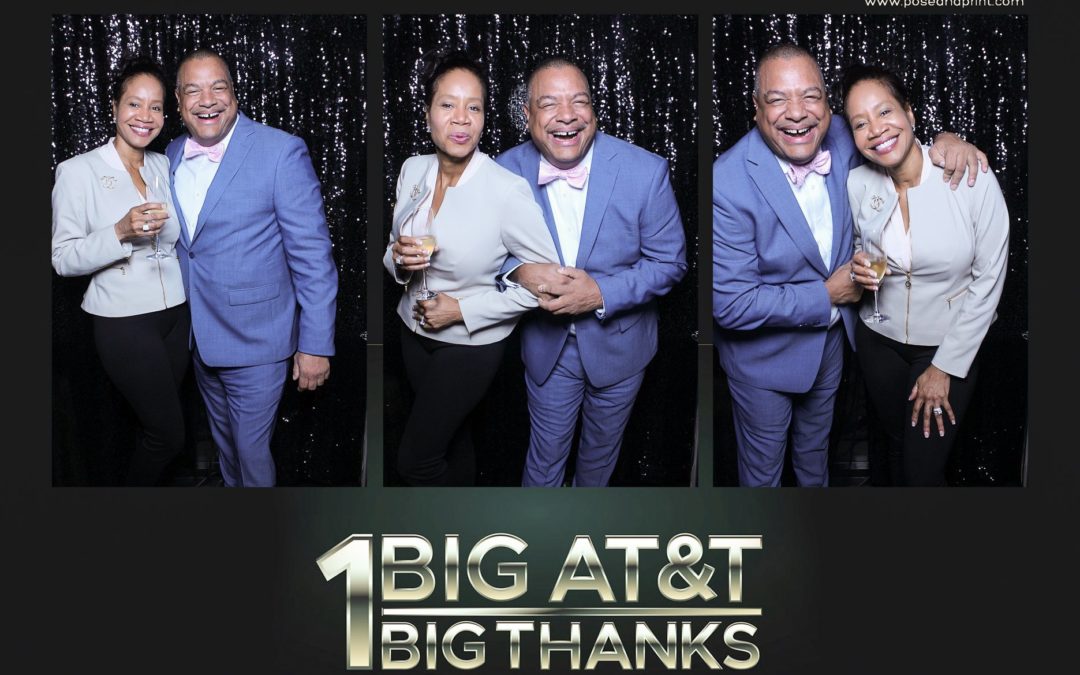 1 Big Thanks AT&T – Mirror Booth