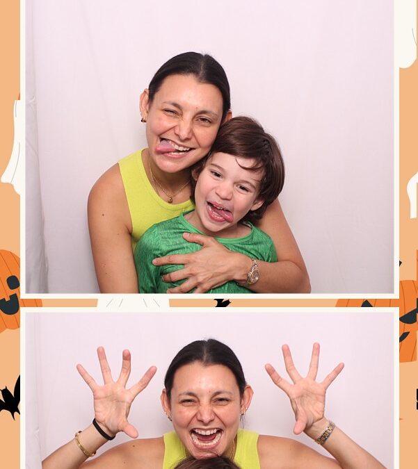 Halloween Party 2023 – Vintage Booth